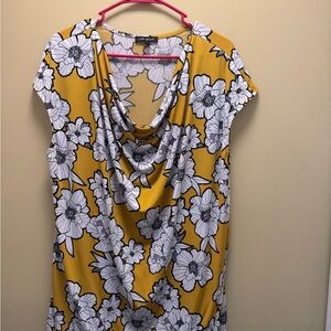 ***Pre-Loved*** Lane Bryant Yellow Floral Women's Blouse